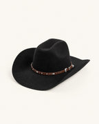 Chapeau cowboy en feutre noir à bande cloutée