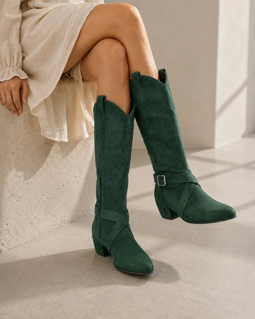 Santiags western en daim femme — Paloma — portée